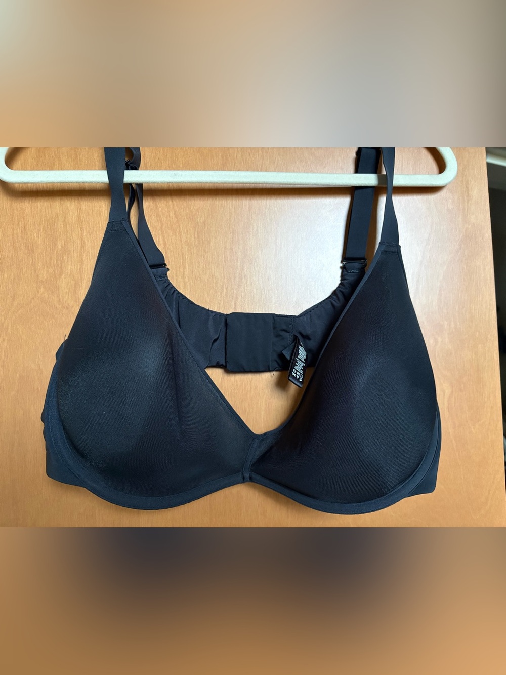 Skims weightless scoop bra